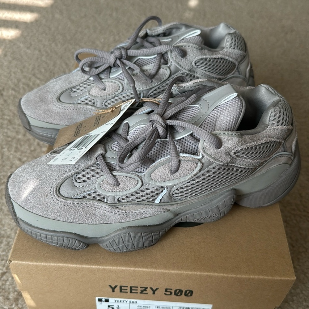 Yeezy 500 Ash Grey
